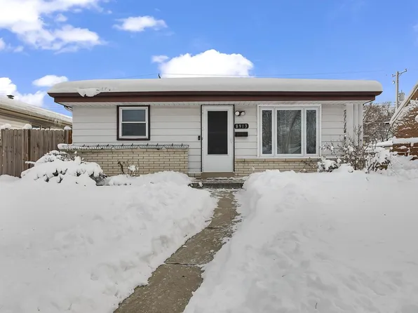 8913 West Herbert AVENUE, Milwaukee, WI 53225