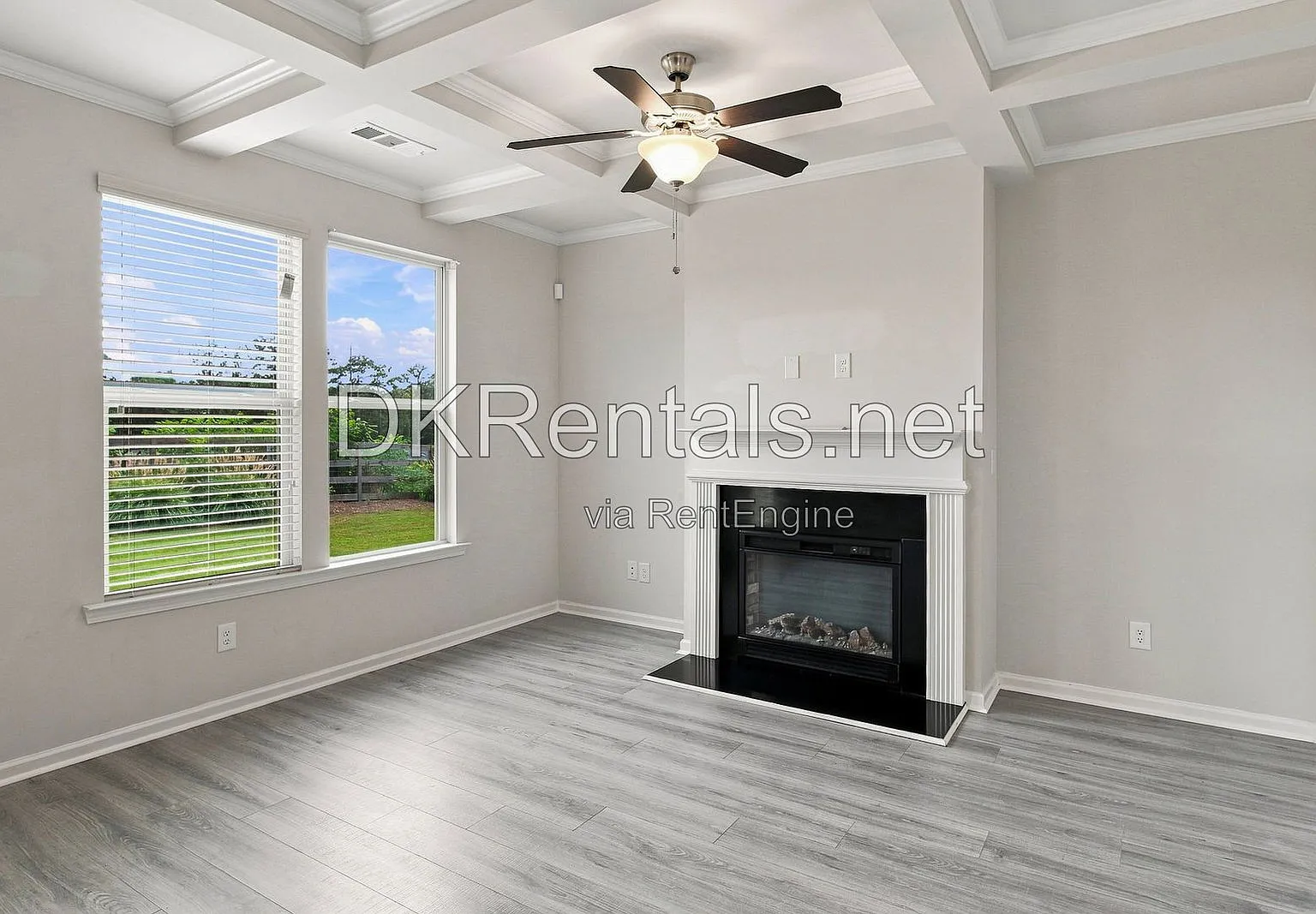 3 bed, 2.5 bath, 2000 sqft, $2,850 — Photo 2