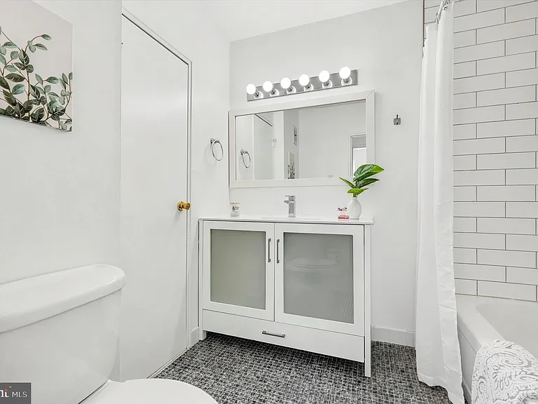 120 N Bethlehem Pike #B303 — Photo 5