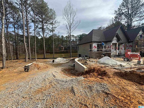 3rd image of 190 River Birch Rd