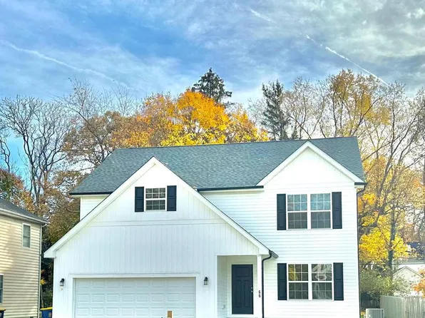 140 Lake Dr, Felton, DE 19943