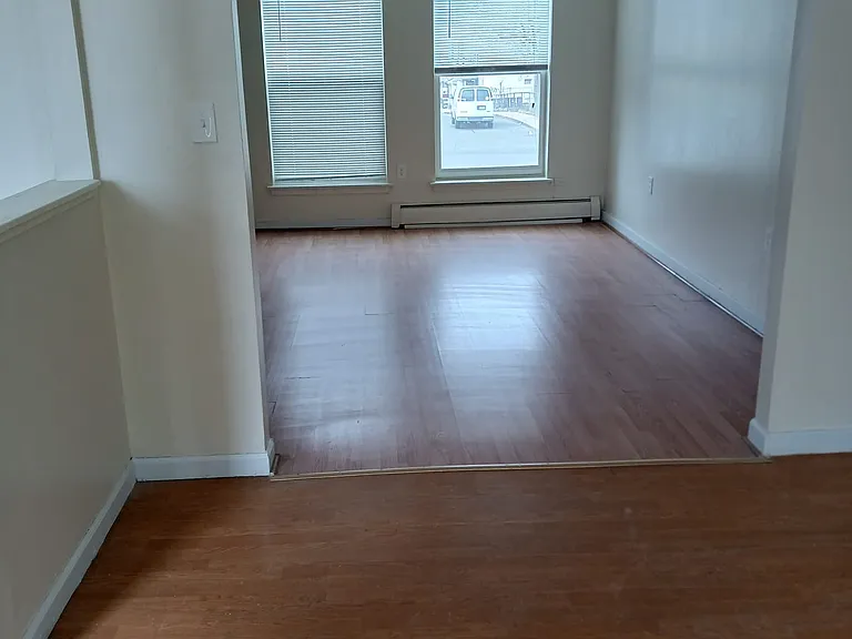366a living room_03172023