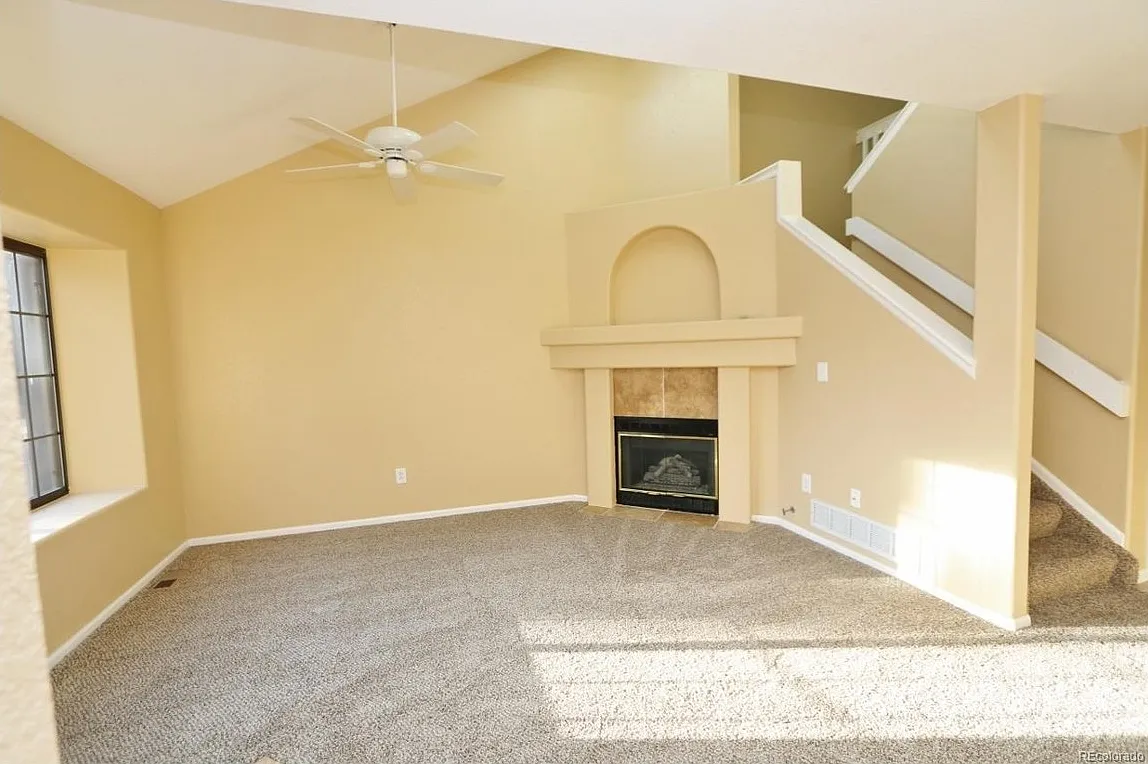 Spacious 3 bed 2 bath Townhome for Rent in Arvada — Photo 4