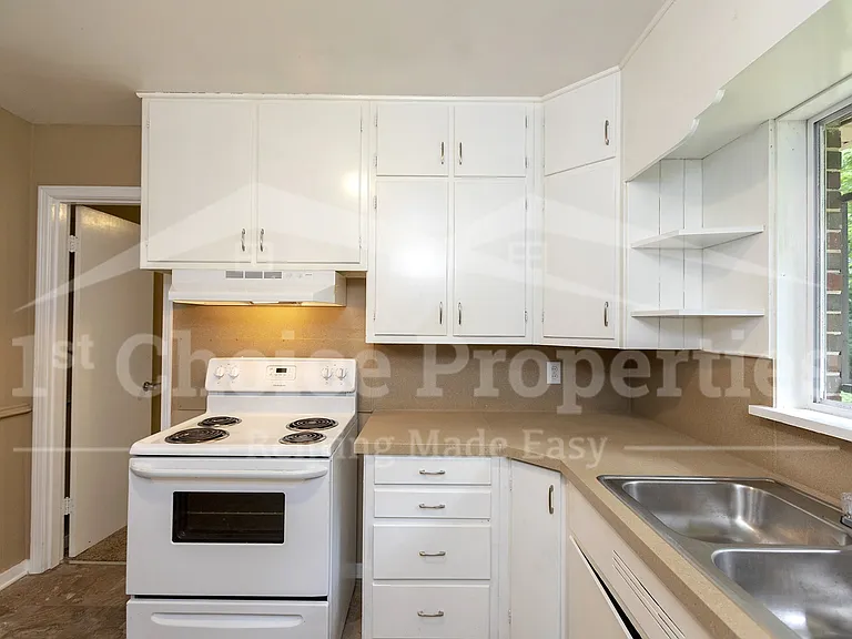 405 Cheri Ln — Photo 11