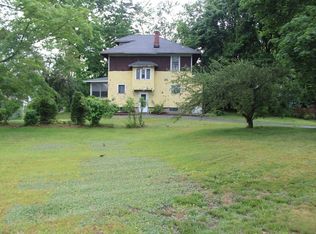 17 Central St, Erving, MA 01344