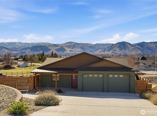224 NW Chinook Way, East Wenatchee, WA