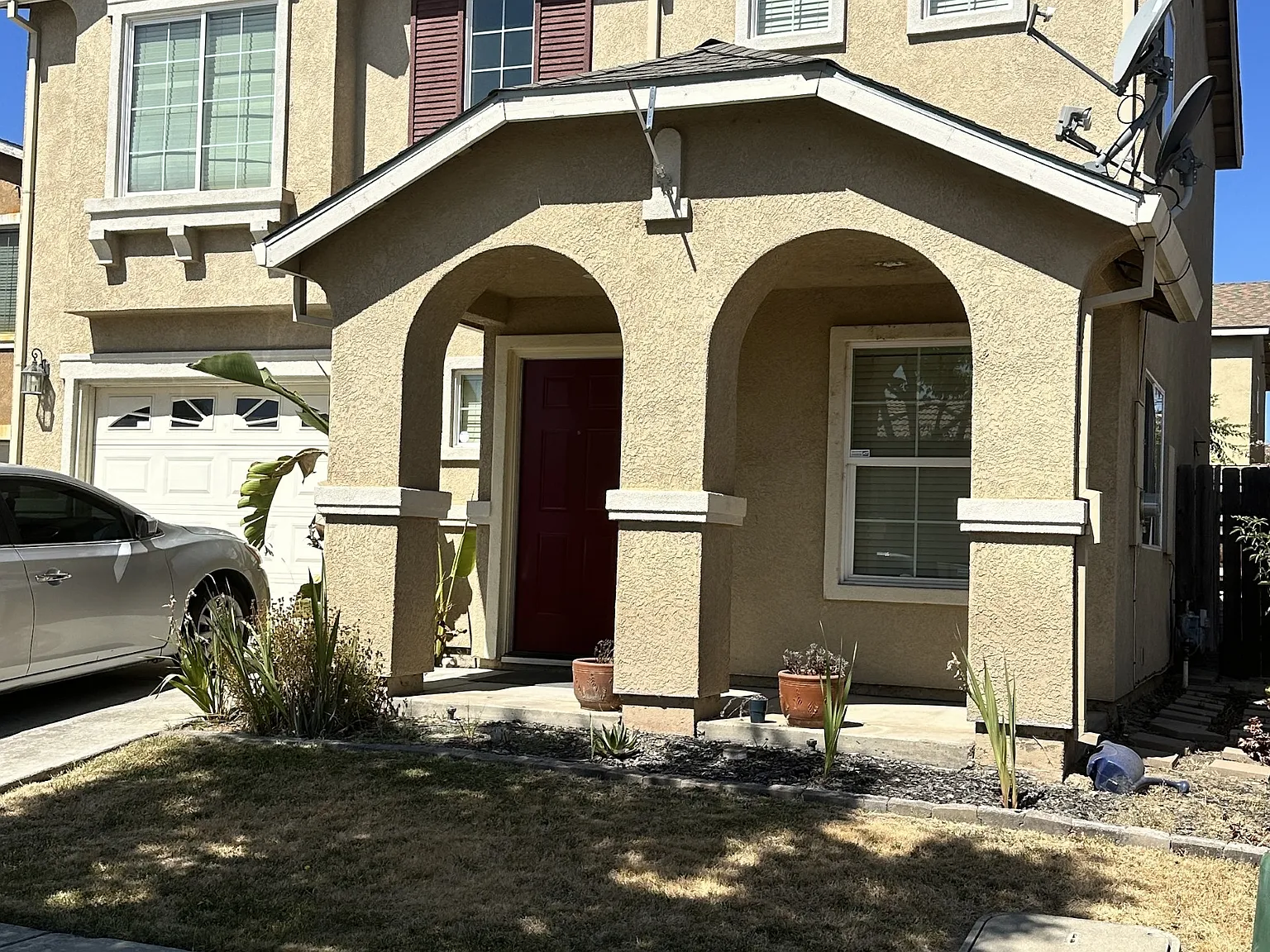3 bed, 1223 sqft, $700 — Photo 1