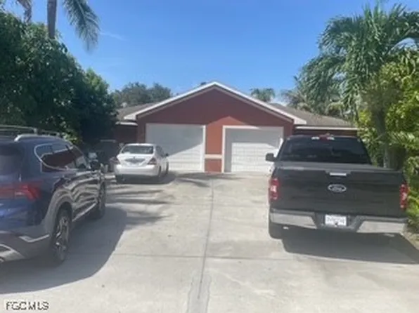 4639 19th Pl SW, Naples, FL 34116