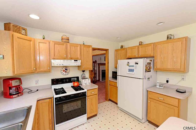 3rd image of 2029 ROWLEY Road