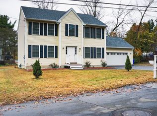 13 Cummings St, Hudson, NH 03051