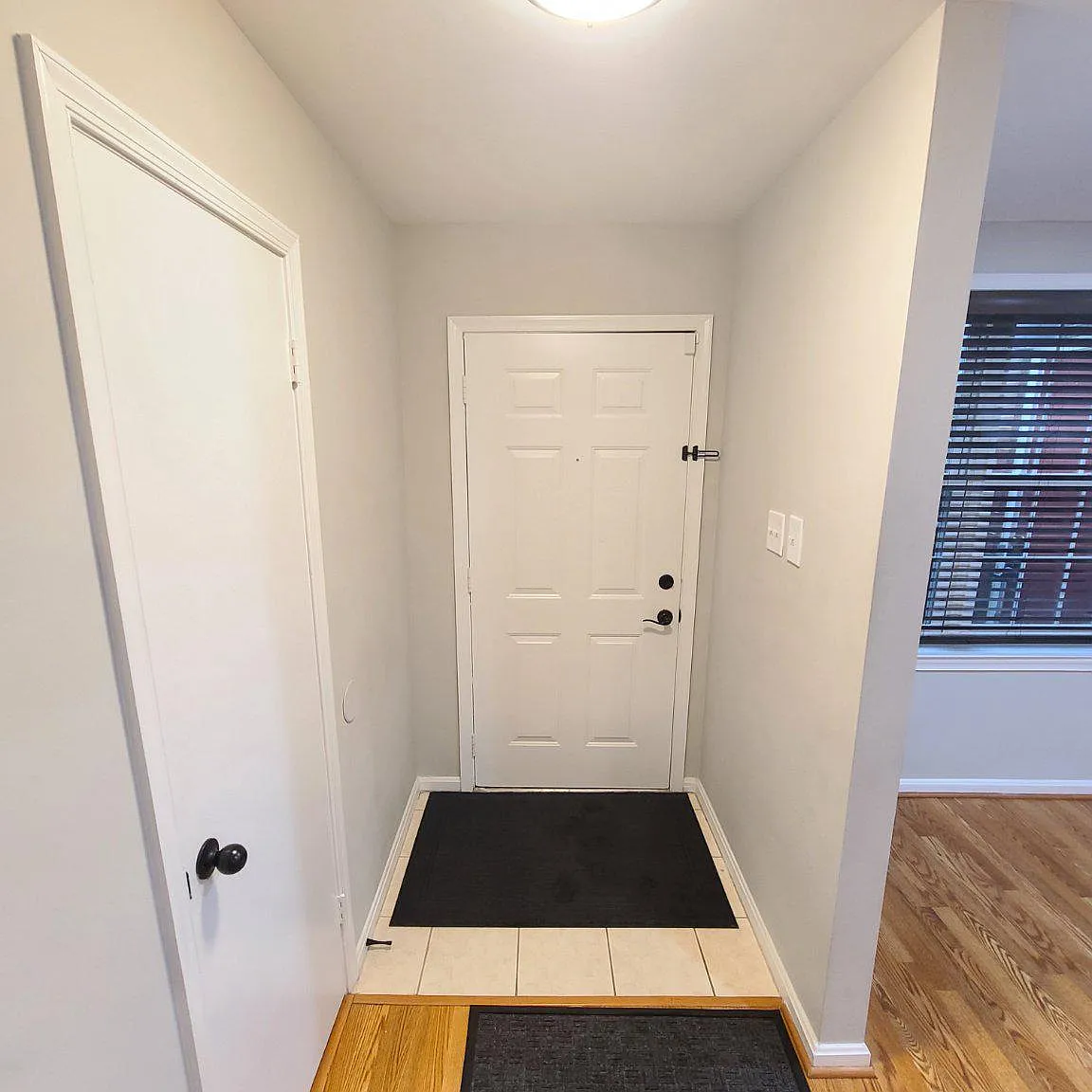 2 bed, 1.0 bath, 1151 sqft, $2,200 — Photo 2