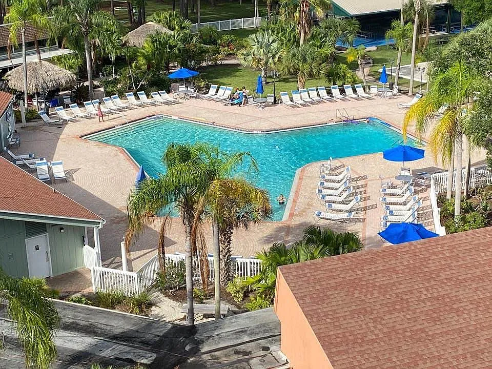 1070 Laurel Rd E #532