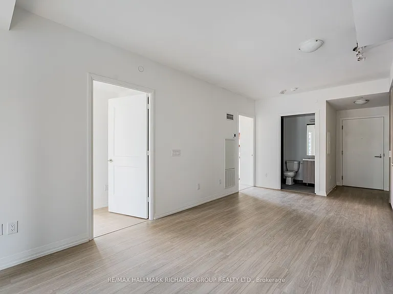 28 Widmer St #3023 — Photo 7