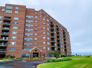 3 Seal Harbor Rd APT 531, Winthrop, MA 02152