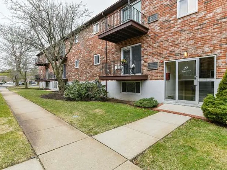 22 Westgate Rd #3 — Photo 2