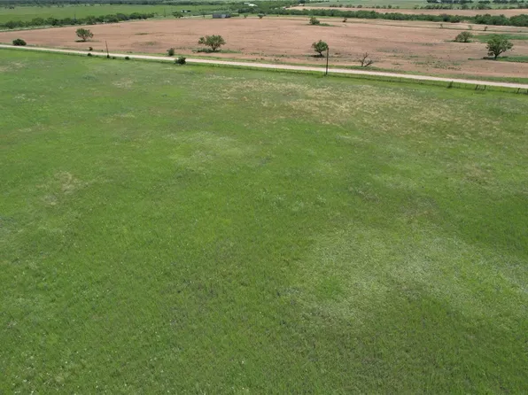 4 Blue Lacy Ln, Anson, TX 79501