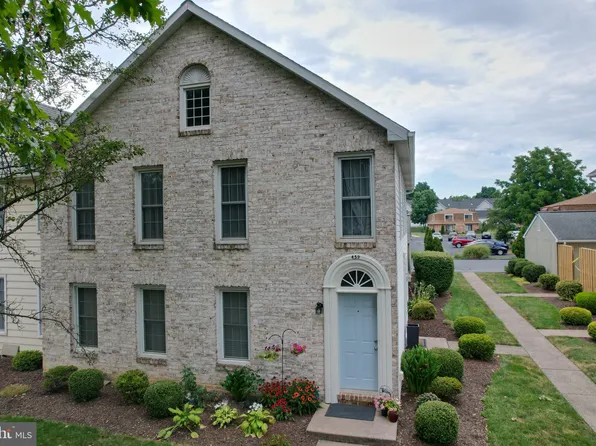 459 Delancey Ct, Mechanicsburg, PA 17055