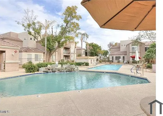 2 bed, 1067 sqft, $1,600 — Photo 3