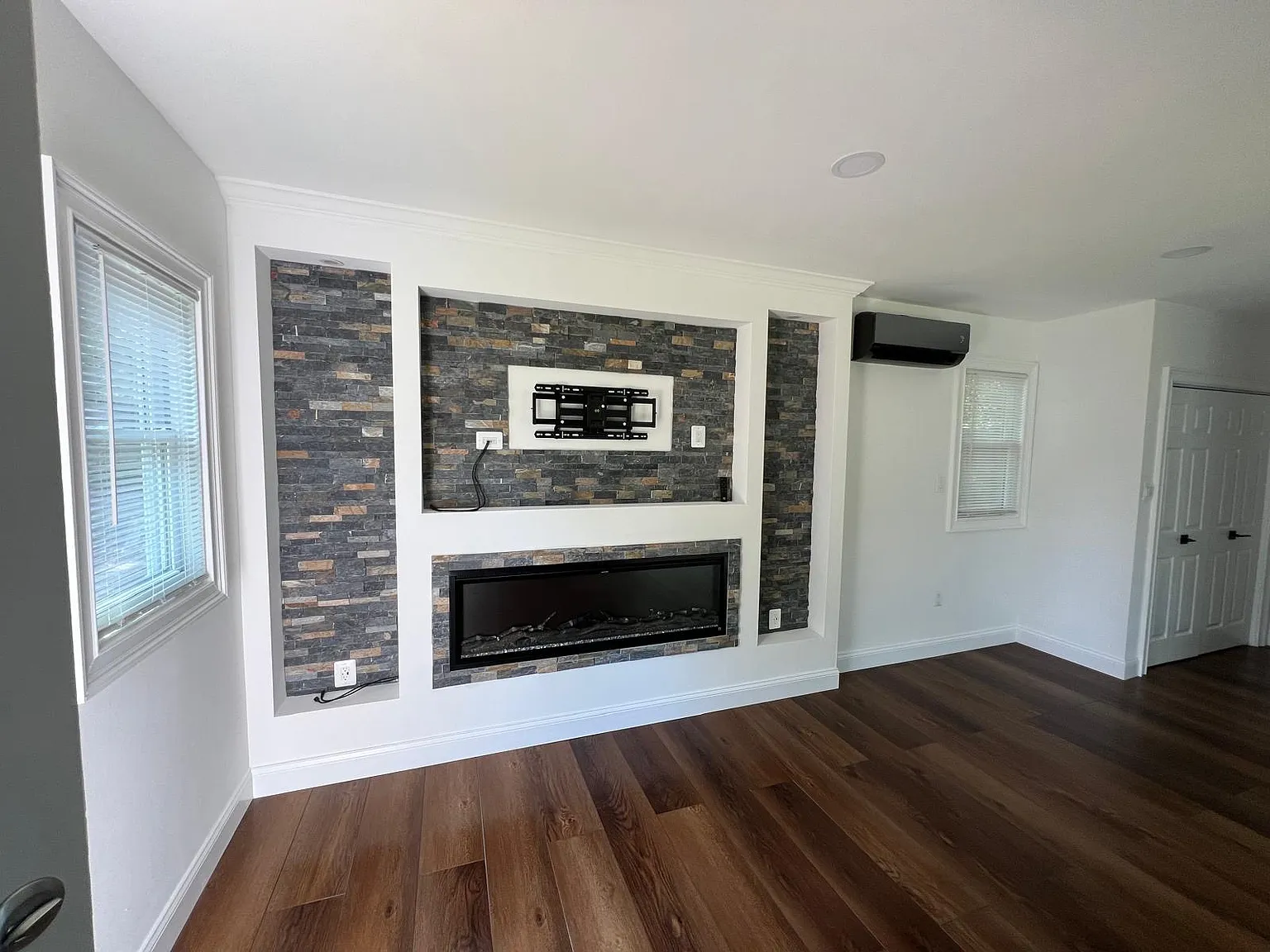 Studio, 500 sqft, $1,900 — Photo 4