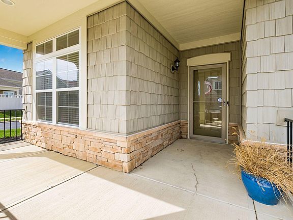 4th image of 5750 Timber Top Dr #36-575