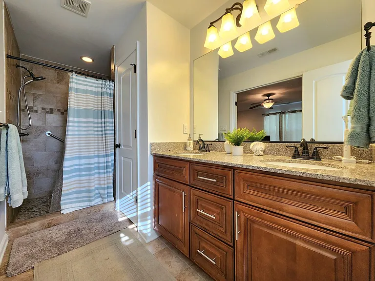 232 Woodview Ave — Photo 20