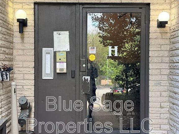 3rd image of 400 Glendale Rd #H-34