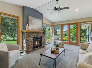 717 W 1st St, Waconia, MN 55387