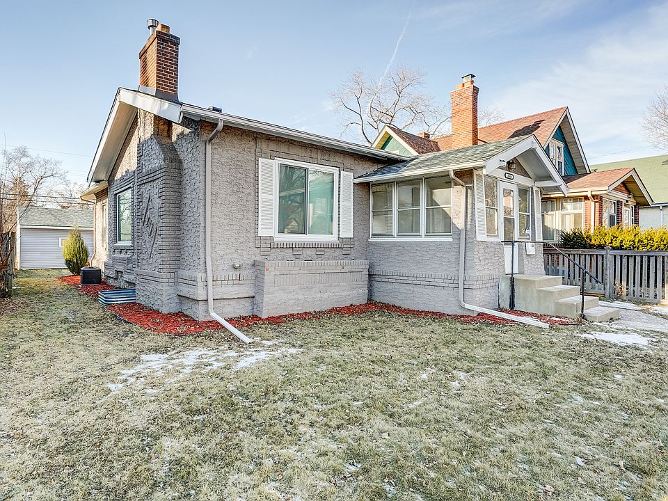 1st image of 3844 29th Ave S