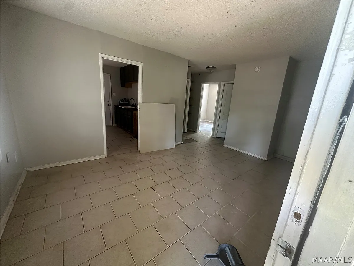 Building Photo - 3208 Caffey Dr