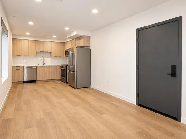 6115 Romaine St, Los Angeles, CA