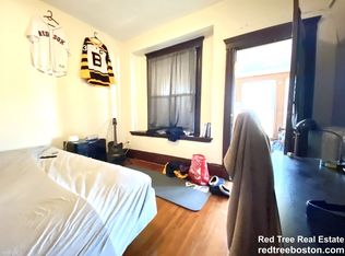 1119 Saratoga St APT 2L, Boston, MA 02128