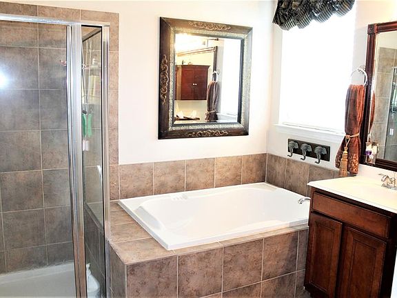 3rd image of 23206 Dewflower Dr