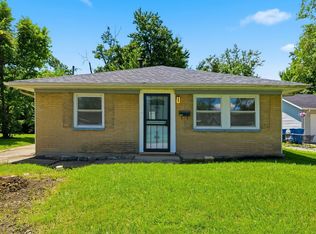 1942 Beacon Ct, Chicago Heights, IL 60411