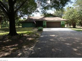 671 7th St NW, Naples, FL 34120