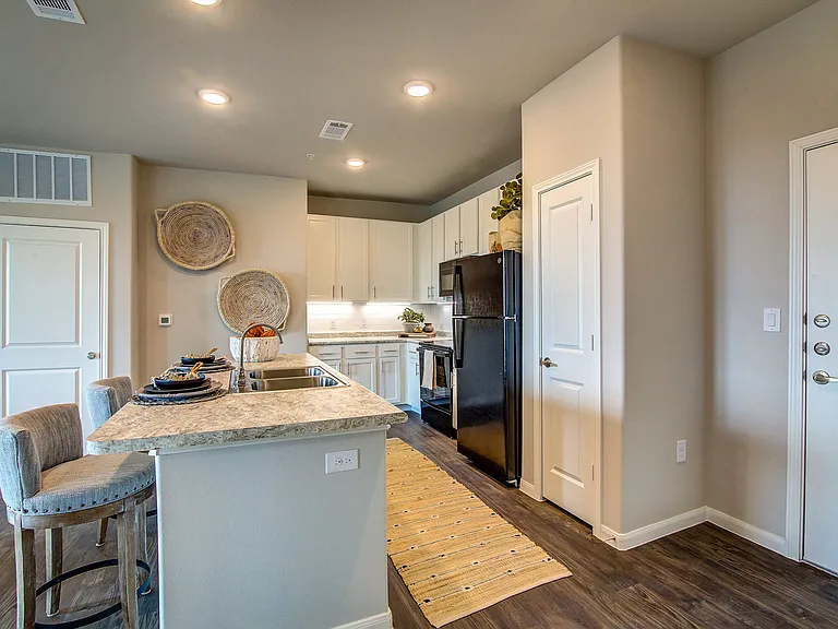 900 Gordon Heights Ln — Photo 16