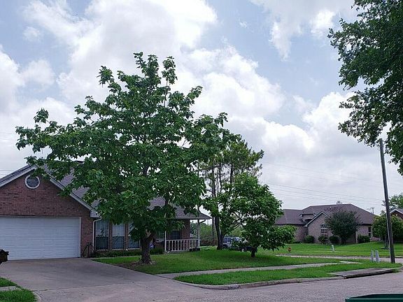 2nd image of 2730 Sunset Dr