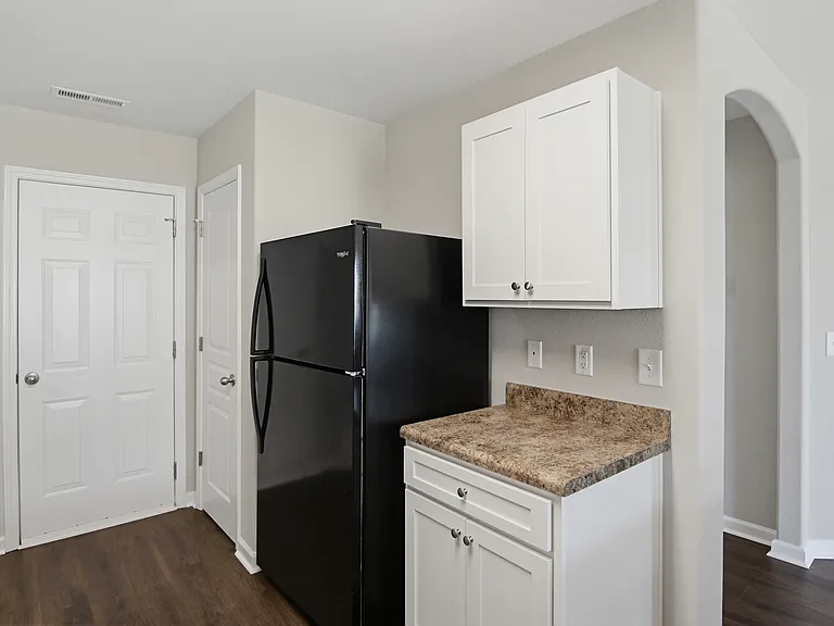 191 Steamboat Ln — Photo 2