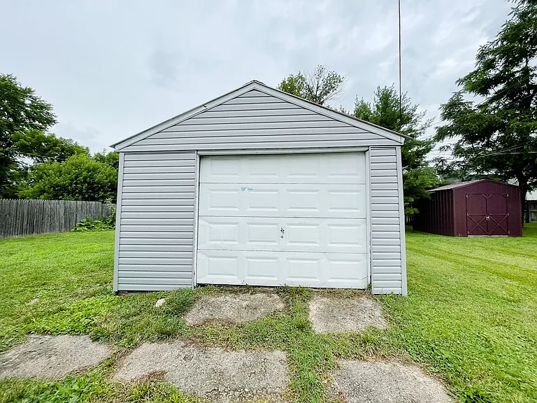 2320 Plum St — Photo 14