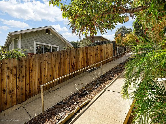 5th image of 2236 Loma Vista Pl