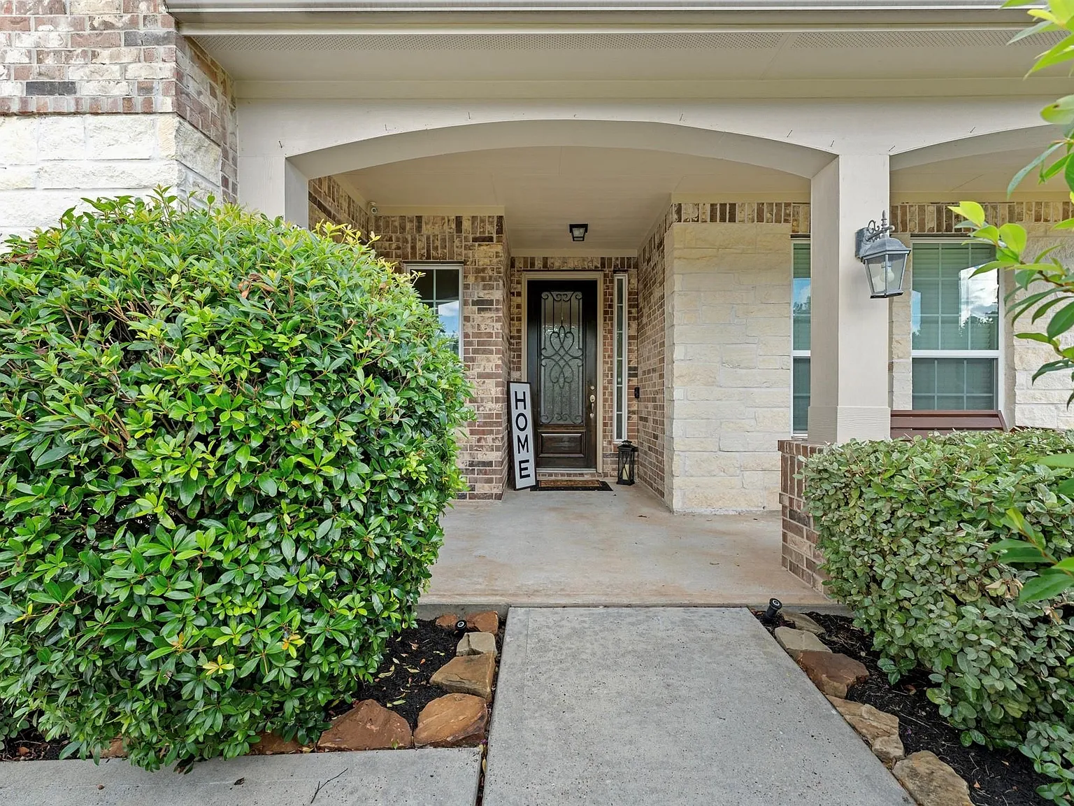 4 bed, 3.5 bath, 3543 sqft, $3,200 — Photo 4