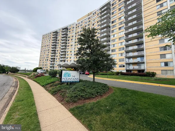 301 N Beauregard St APT 1202, Alexandria, VA 22312