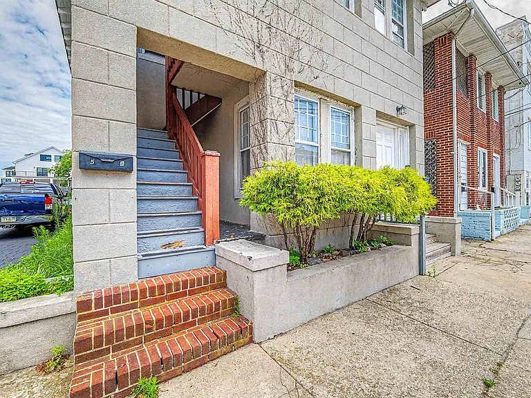 5 N Newport Ave #2 — Photo 3