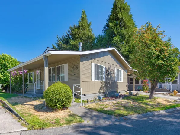 206 NW Creekside Dr, Grants Pass, OR 97526