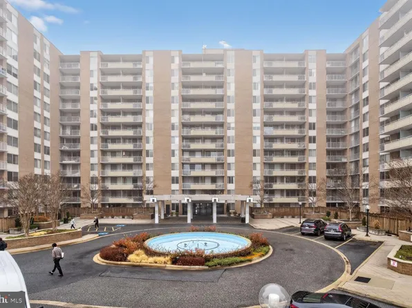 3001 Veazey Ter NW APT 1008, Washington, DC 20008