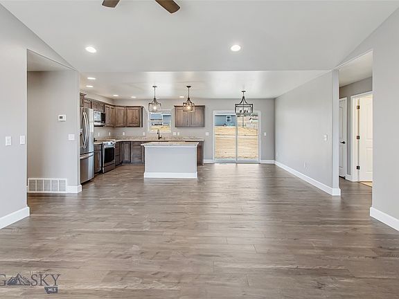 4th image of 3771 S Arizona St