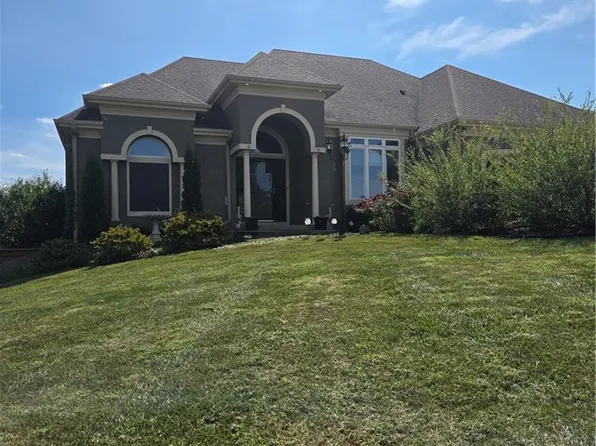 4460 Meadow Ct, Wellsville, KS 66092