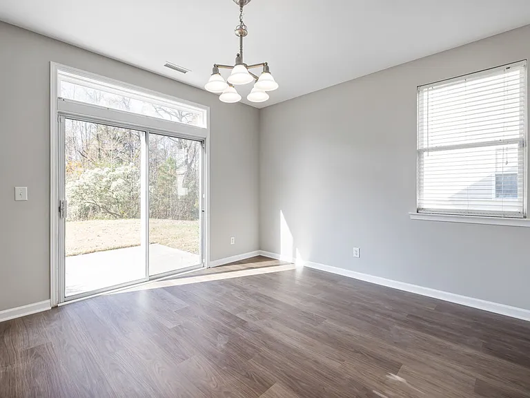 3030 Remington Oaks Cir — Photo 18