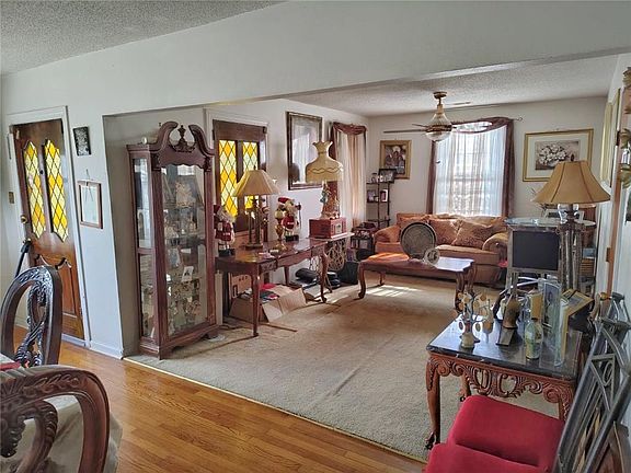 4th image of 4434 Plum Orchard Ave