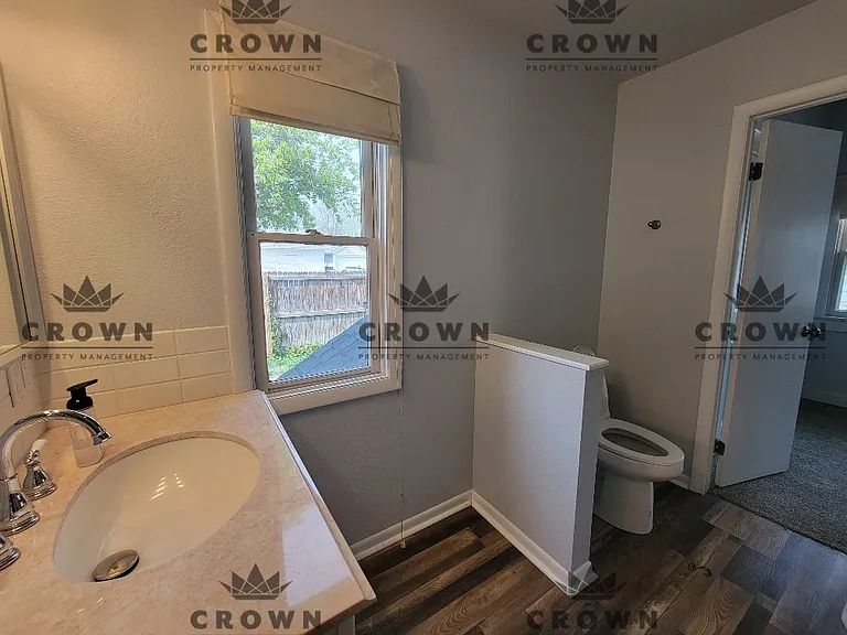 210 E Pershing Blvd #A — Photo 7