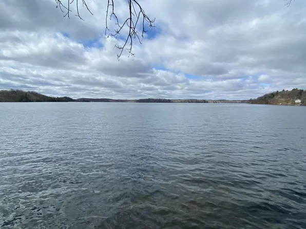 2 Summit Dr, Cushing, MN 56443